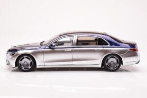 Mercedes Maybach S680 W223 Nautical Blue Cirrus Silver Almost Real 1:18 820125 Diecast - image 4 of 8