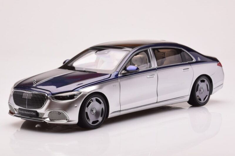 Mercedes Maybach S680 W223 Nautical Blue Cirrus Silver Almost Real 1:18 Mercedes Maybach S680 W223 Nautical Blue Cirrus Silver Almost Real 1:18 820125 Diecast