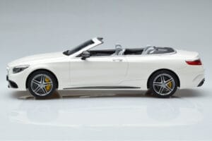 Mercedes AMG S63 A217 Cabriolet Diamond White GT Spirit 1:18 B66965712 Resin - image 3 of 6