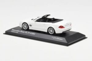 Mercedes SL 55 AMG R230 White Minichamps 1:43 400036170 Diecast - image 3 of 4