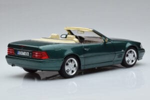 Mercedes SL500 R129 Green Metallic Norev 1:18 183753 Diecast - image 4 of 8
