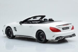 Mercedes AMG SL63 R231 White GT Spirit 1:18 B66965708 Resin - image 5 of 6