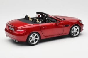 Mercedes SLK R172 Designo Zircon Red Minichamps 1:18 B66960513 Diecast - image 3 of 8