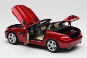 Mercedes SLK R172 Designo Zircon Red Minichamps 1:18 B66960513 Diecast - image 5 of 8