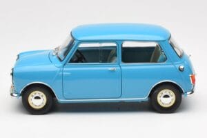 Morris Mini Minor Blue Kyosho 1:18 08964BL Diecast - image 4 of 8