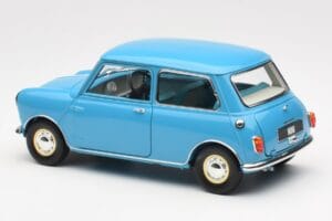 Morris Mini Minor Blue Kyosho 1:18 08964BL Diecast - image 7 of 8