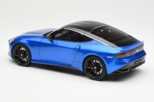 Nissan Fairlady Z Z35 Bayside Blue GT Spirit 1:18 GT387 Resin - image 5 of 6