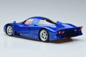 Nissan R390 GT1 Road Car GT Spirit 1:18 GT403 Resin - image 5 of 6