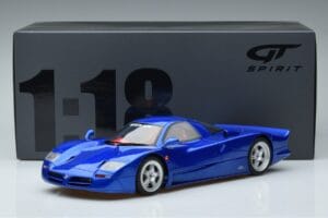 Nissan R390 GT1 Road Car GT Spirit 1:18 GT403 Resin - image 6 of 6