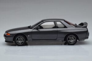 Nissan Skyline GT-R BNR32 Nismo Gray Otto 1:18 OT411 Resin - image 3 of 6