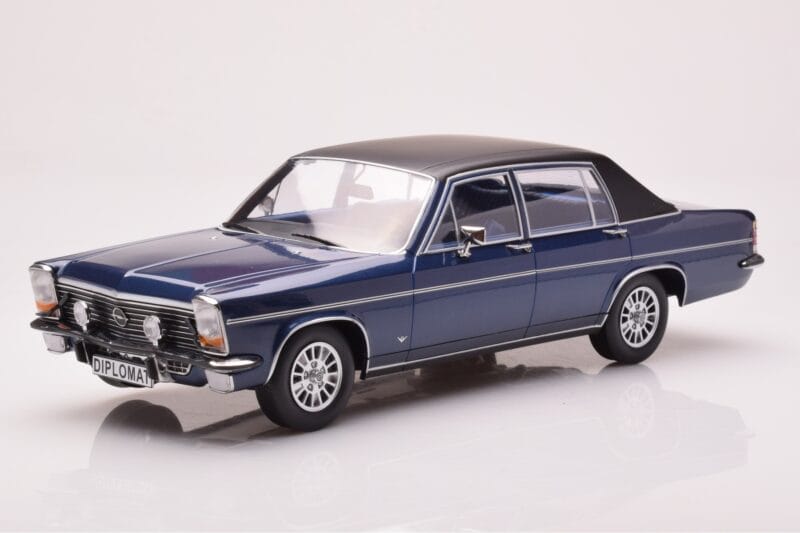 Opel Diplomat B Dark Blue Metallic MCG 1:18 MCG18336 Diecast