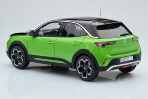 Opel Mokka-e GS Line Matcha Green Otto 1:18 OT435 Resin - image 4 of 5
