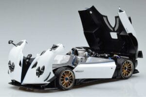 Pagani Zonda HP Barchetta Carbon Fiber White LCD 1:18 LCD18009 WH Diecast - image 2 of 9