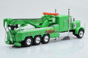 Peterbilt 359 Wrecker Road Service Green IXO 1:43 TTR031 Diecast - image 2 of 5