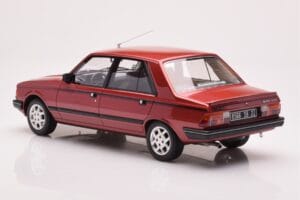 Peugeot 305 GTX Red Plaisir Otto 1:18 OT1032 Resin - image 5 of 6