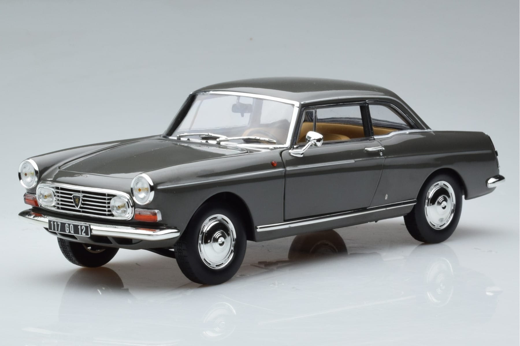 Norev Peugeot 404 Coupe 1:18 Graphite Gray