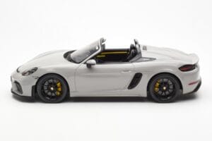 Porsche 718 Spyder Crayon Grey GT Spirit 1:18 GT436 Resin - image 3 of 6