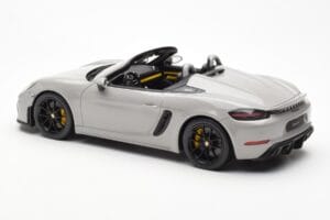 Porsche 718 Spyder Crayon Grey GT Spirit 1:18 GT436 Resin - image 5 of 6