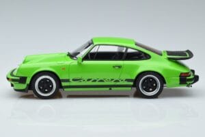 Porsche 911 3.2 Carrera Lime Green GT Spirit 1:18 GT740 Resin - image 3 of 6