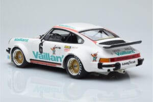 Porsche 911 934 Vaillant #6 B. Wollek Norisring EGT 1976 Minichamps 1:18 155766496 Diecast - image 5 of 6
