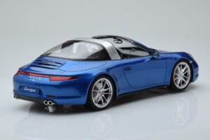 Porsche 911 991 4S Targa Blue GT Spirit 1:18 GT037 Resin - image 2 of 5