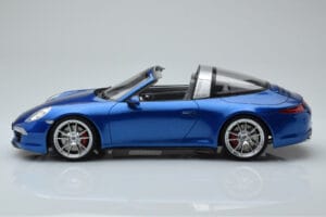 Porsche 911 991 4S Targa Blue GT Spirit 1:18 GT037 Resin - image 3 of 5