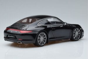 Porsche 911 991 Carrera 4 Black Edition GT Spirit 1:18 GT114 Resin - image 2 of 6