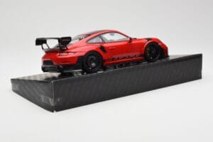 Porsche 911 GT2 RS 991 MR Manthey Racing Nordschleife Record Minichamps 1:18 MR-911-GT2RS-1803 Diecast - image 3 of 6