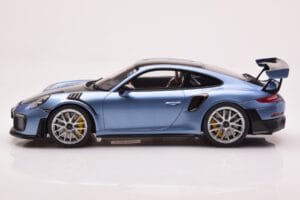 Porsche 911 991.2 GT2 RS Blue GT Spirit 1:18 GT429 Resin - image 3 of 6