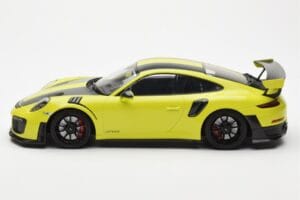 Porsche 911 991.2 GT2 RS Light Green With Black Magnesium Wheels Minichamps 1:18 155068300 Diecast - image 3 of 6