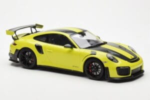 Porsche 911 991.2 GT2 RS Light Green With Black Magnesium Wheels Minichamps 1:18 155068300 Diecast - image 4 of 6