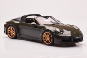 Porsche 911 992 Targa 4S Olive Green GT Spirit 1:18 GT438 Resin - image 4 of 6