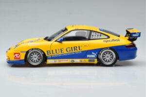 Porsche 911 996 GT3 Cup #88 Macau Winner 2005 AUTOart 1:18 80574 Diecast - image 4 of 7