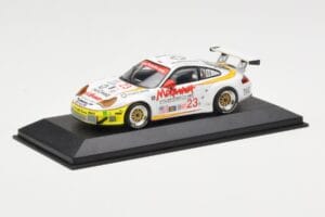 Porsche 911 996 GT3 RS McKenna #23 T. Bernhard / J. Bergmeister / M. Maassen 12 Hours of Sebring 2004 Minichamps 1:43 4000464 - image 2 of 4