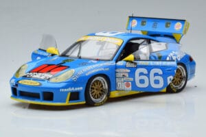 Porsche 911 996 GT3 R #6 24 Hours of Daytona GT Class Winner 2002 AUTOart 1:18 80273 Diecast - image 2 of 7