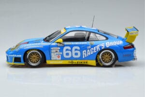 Porsche 911 996 GT3 R #6 24 Hours of Daytona GT Class Winner 2002 AUTOart 1:18 80273 Diecast - image 4 of 7