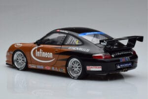 Porsche 911 996 GT3 R #2 S. Miau Carrera Cup Asia 2004 AUTOart 1:18 80488 Diecast - image 6 of 7