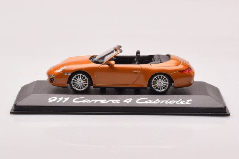 Porsche 911 997 Carrera 4 Cabriolet Orange Metallic Minichamps 1:43 WAP02001618 Diecast