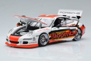 Porsche 911 997 GT3 Cup #98 P. Ma Carrera Cup Asia 2006 AUTOart 1:18 80689 Diecast - image 2 of 7