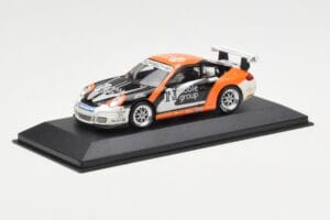 Porsche 911 997 GT3 Cup Noble Group #6 D. Watts Carrera Cup GB 2009 Minichamps 1:43 400076409 Diecast - image 2 of 4
