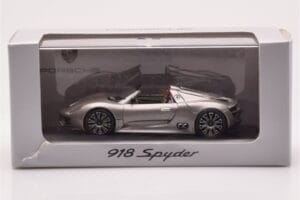 Porsche 918 Spyder Grey Metallic Minichamps 1:43 WAP0201910B Diecast - image 4 of 4