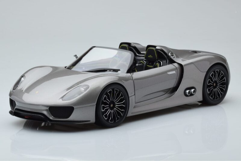 Porsche 918 Spyder Prototype Grey Metallic Minichamps 1:18 Porsche 918 Spyder Prototype Grey Metallic Minichamps 1:18 110060030 Diecast