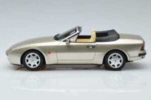 Porsche 944 S2 Cabriolet GT Spirit 1:18 GT002CS Resin - image 3 of 6