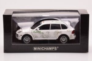 Porsche Cayenne Concept Schaeffler Gruppe Automotive Minichamps 1:43 PORSCHE-264306 Diecast - image 4 of 4
