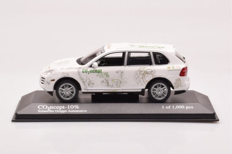 Porsche Cayenne Concept Schaeffler Gruppe Automotive Minichamps 1:43 PORSCHE-264306 Diecast