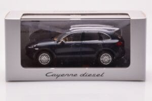 Porsche Cayenne 9PA Diesel Dark Blue Minichamps 1:43 WAP0200030B Diecast - image 4 of 4