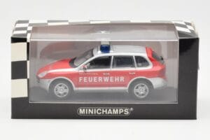 Porsche Cayenne S Feuerwehr Minichamps 1:43 WAPC02060116 Diecast - image 4 of 4