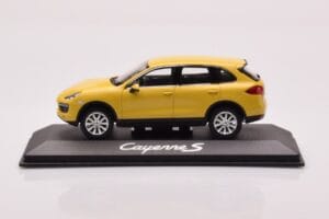Porsche Cayenne 92A Sand Yellow Minichamps 1:43 WAP0200060B Diecast