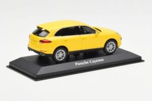 Porsche Cayenne 92A Yellow MaxiChamps 1:43 940063201 Diecast - image 2 of 4