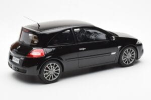 Renault Megane 2 RS Phase 2 Black Otto 1:18 OT1054 Resin - image 2 of 6